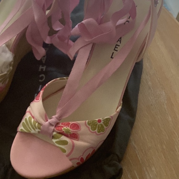 New pink Barbie like size 8.5 wedge heels - Picture 5 of 7